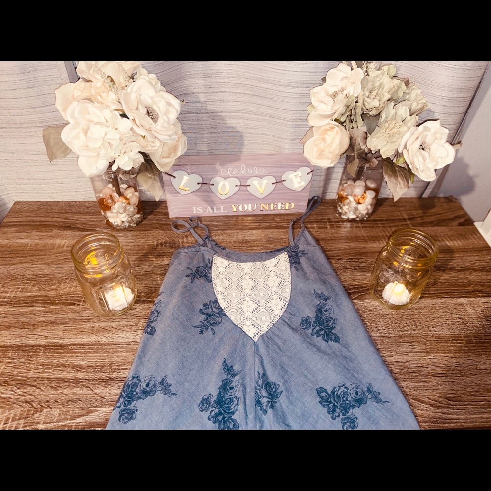 Jean and white lace top